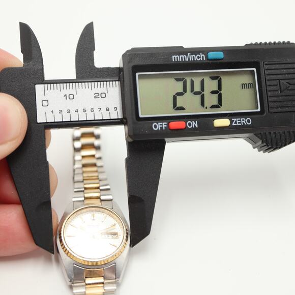 Seiko SQ Presidential Womens Two Tone Day Date Watch 2626-0159 w New Battery - Picture 2 of 16